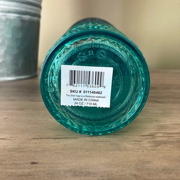 Starbucks 2023 Subzero Jeweled
Gradient Anniversary Tumbler - Picture 6 of 6